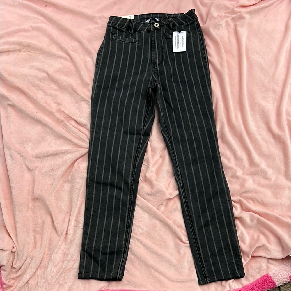 DEX NWT Charcoal Gray Pinstripe Pants. Adorable, Soft. size 27